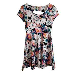 Frenchi Nordstrom Floral Print Skater Dress Back Cut Out Multicolor Small Casual